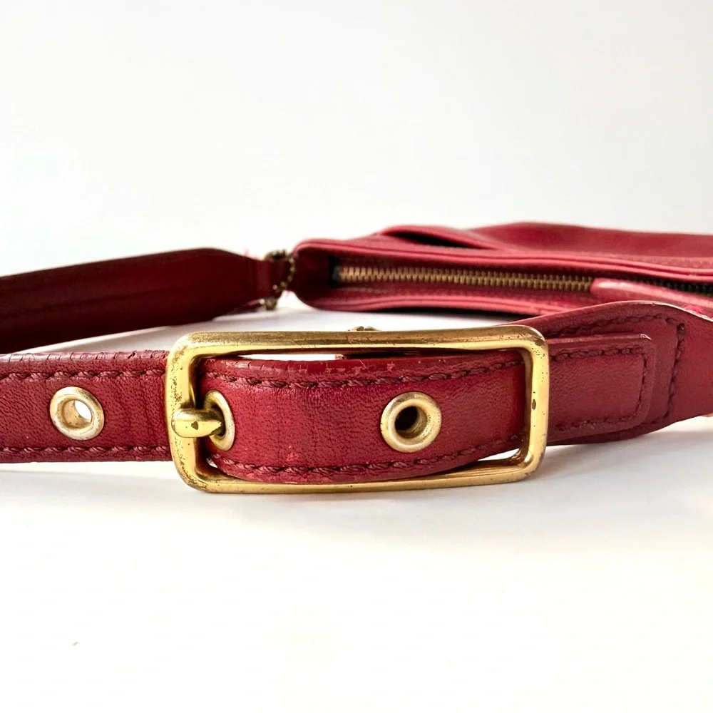 Vintage Y2K Coach Legacy West Demi Shoulder Bag 9295 Red Glovetanned Leather